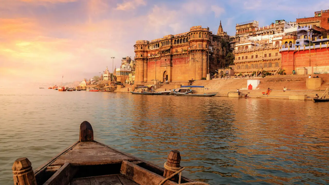 Inde du Nord Varanasi bateau Gange pèlerinage spirituel Oasis