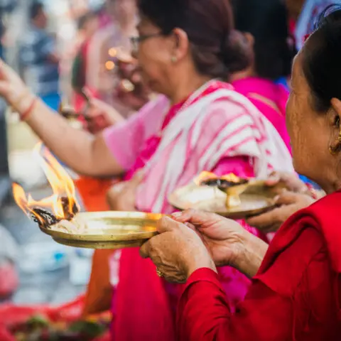 Népal - Kathmandu Hindu women